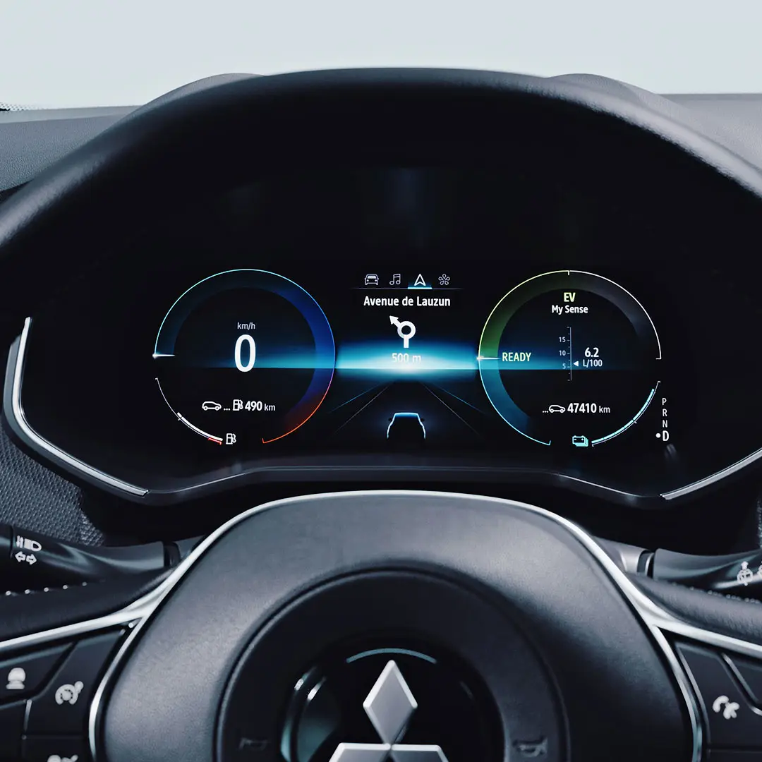 05-CLT-INT-fifty-fifty-10-inch-digital-driver-display